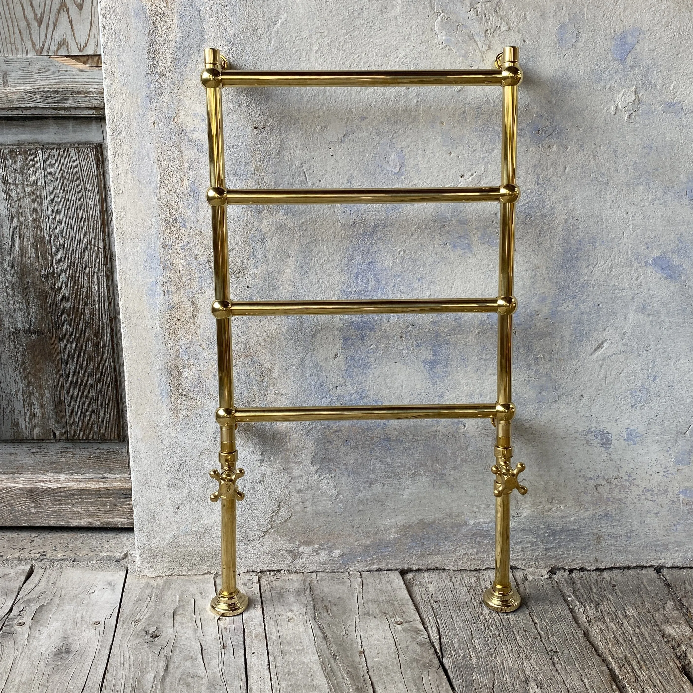 BTR20 Four-bar floor mounted plumbed in traditional heated towel rail
