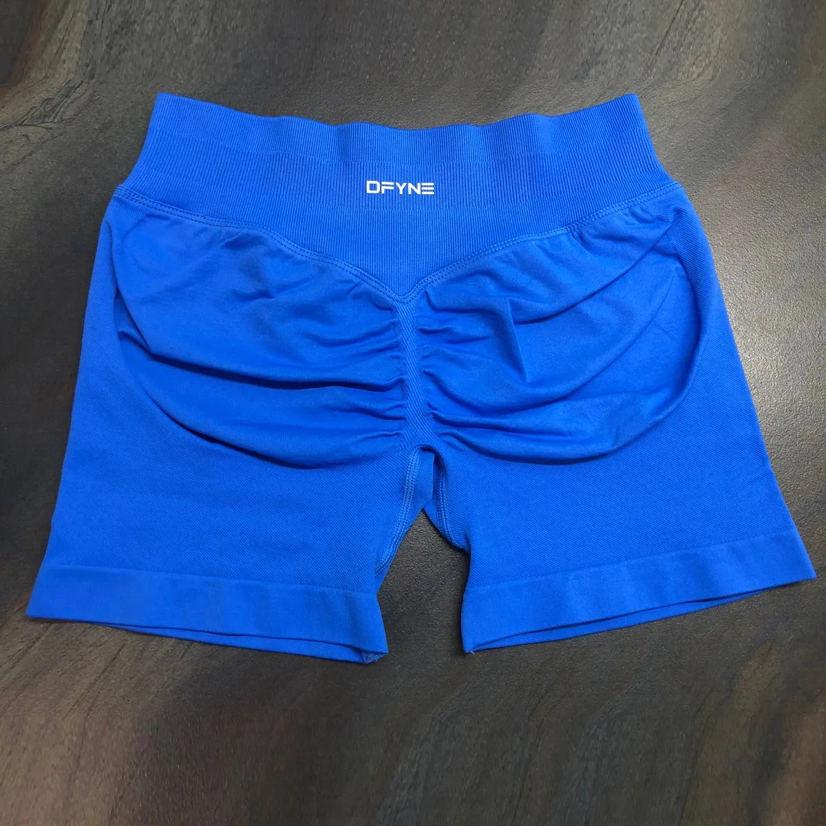 Dfyne Impact Shorts 4.5'' Low Waist Seamless Yoga Shorts Scrunch Bum Gym Shorts Women Workout Biker Short Stretch Fitness Short