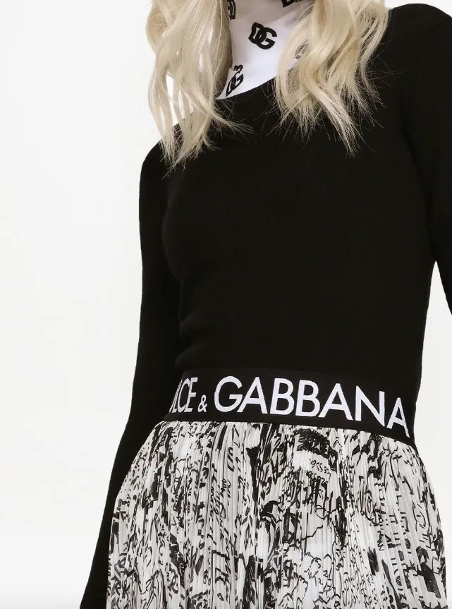 Dolce & Gabbana logo plaque knitted sweater