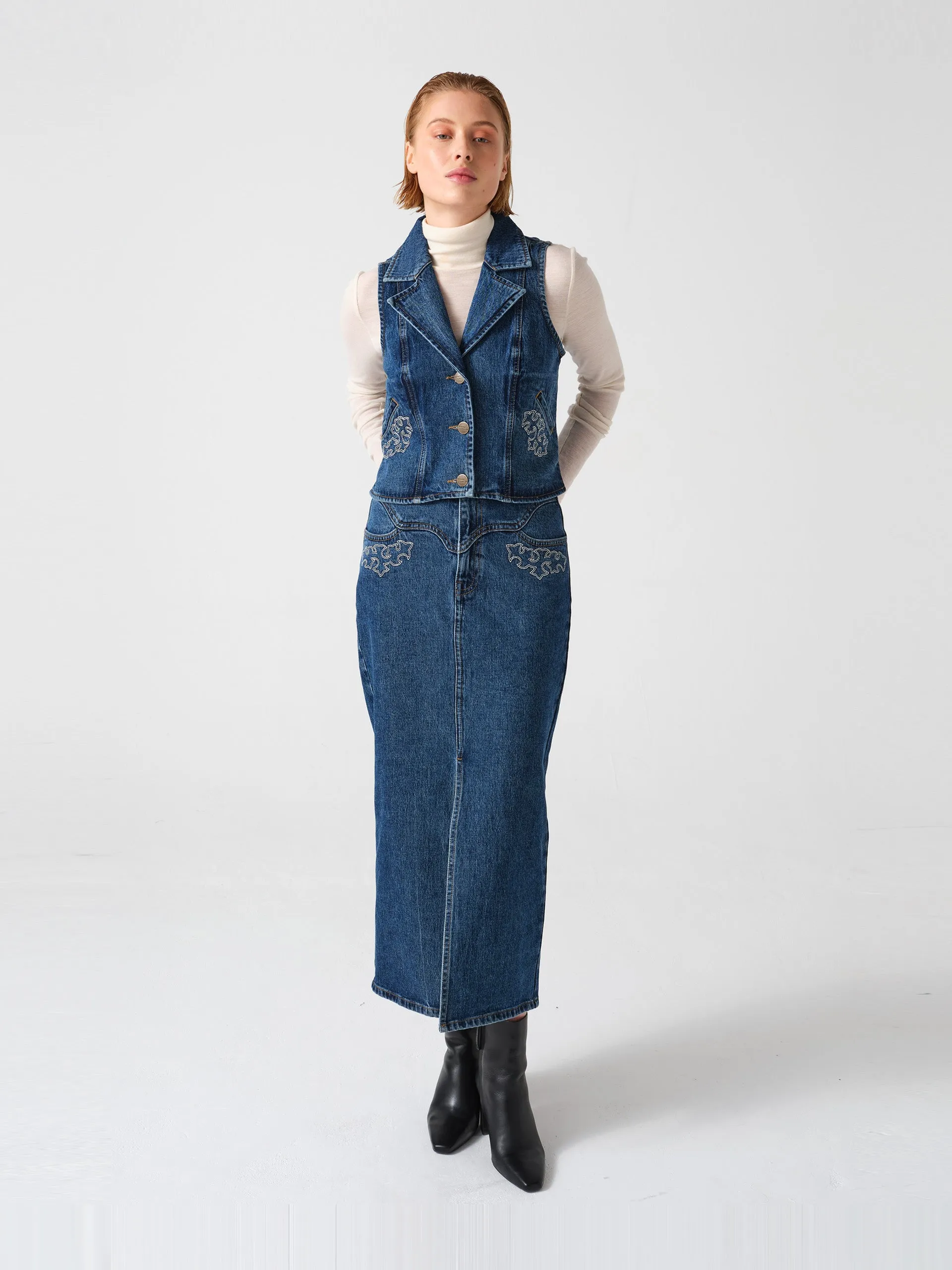 Embroidered mia waistcoat in idaho vintage