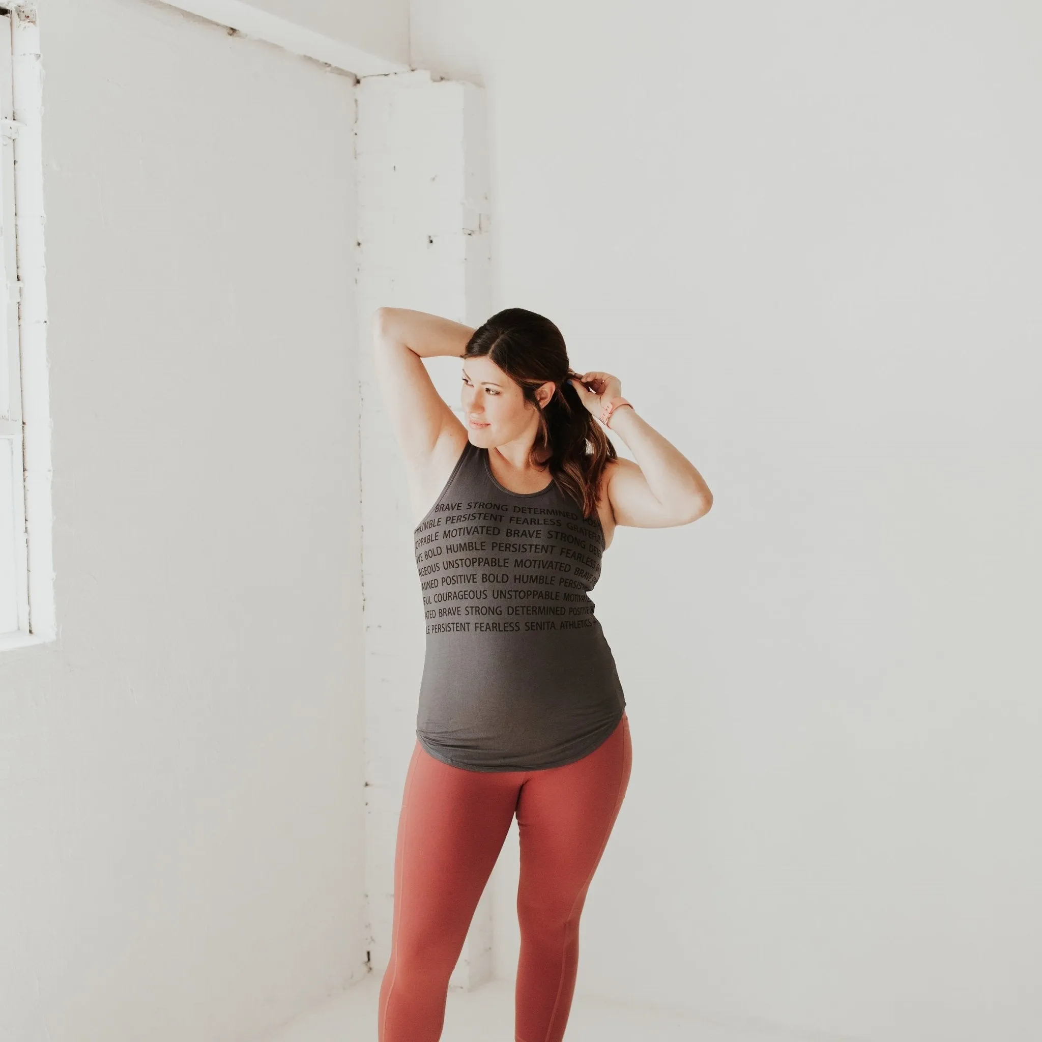 Motivate Tank - Gray