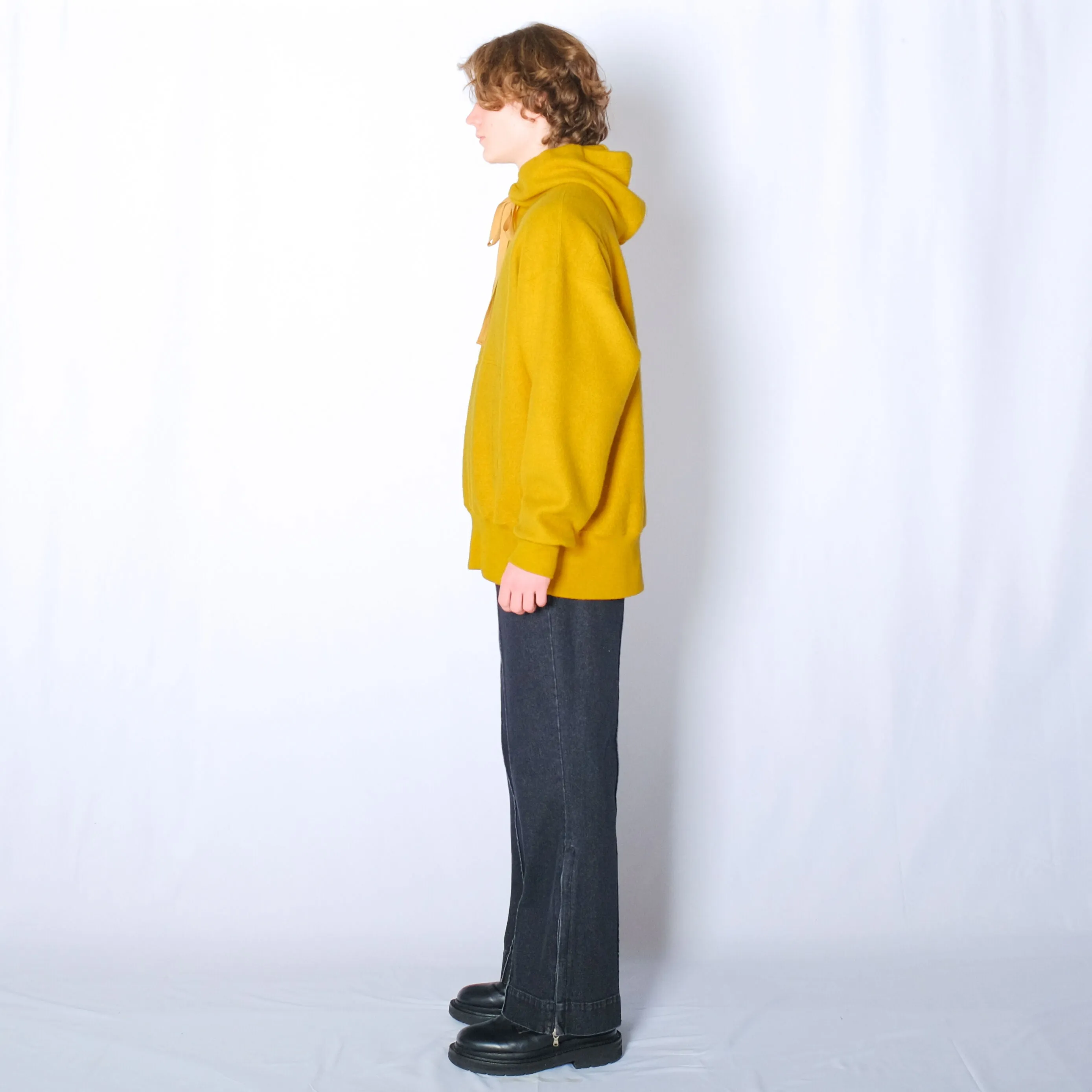 NAPPING HOODIE